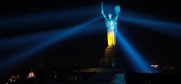 Українці проголосували за тризуб на щиті монумента «Батьківщина-мати» у Києві 