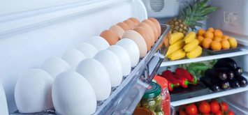 Найбрудніші місця в холодильнику: які бактерії там процвітають