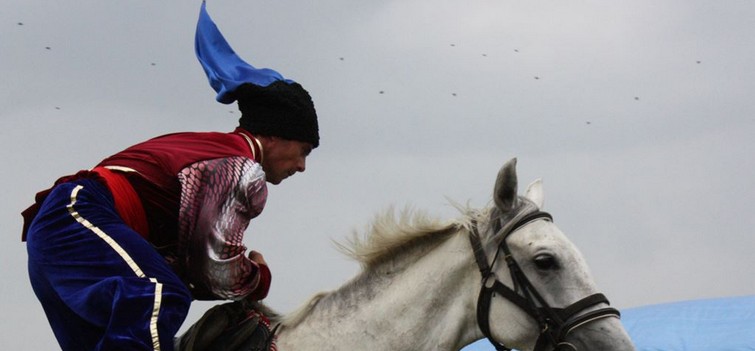 Знання про священний героїзм і вічний полк Перунів